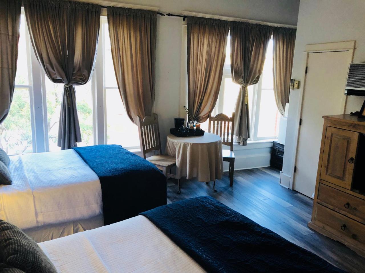 Hotel San Ramon Бісбі Екстер'єр фото